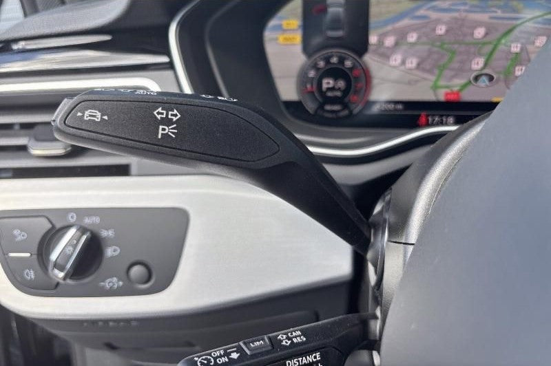 Audi A4 35 TFSI 150ch Competition S tronic 7