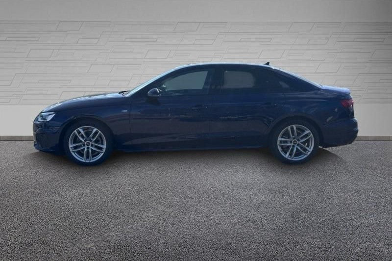 Audi A4 35 TFSI 150ch Competition S tronic 7
