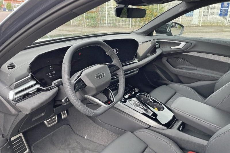 Audi A5 Avant 2.0 e-hybrid 299ch S line quattro S tronic 7