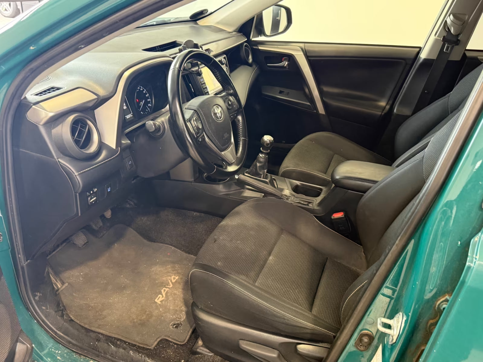 Toyota RAV4 Edition-S – Diesel Manuelle (2018)