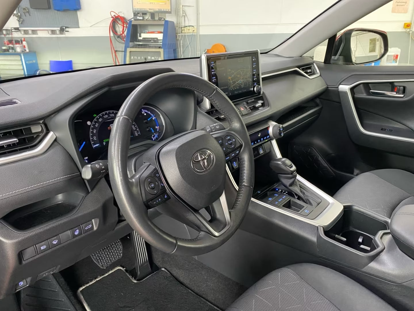 Toyota RAV4 Hybride Automatique (2022)