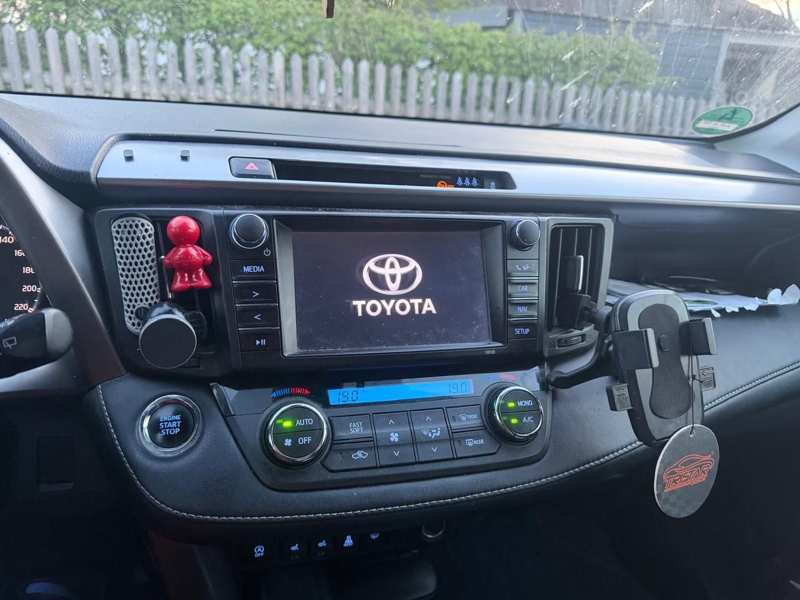 Toyota RAV4 Life 4×4 – Diesel Manuelle (2014)