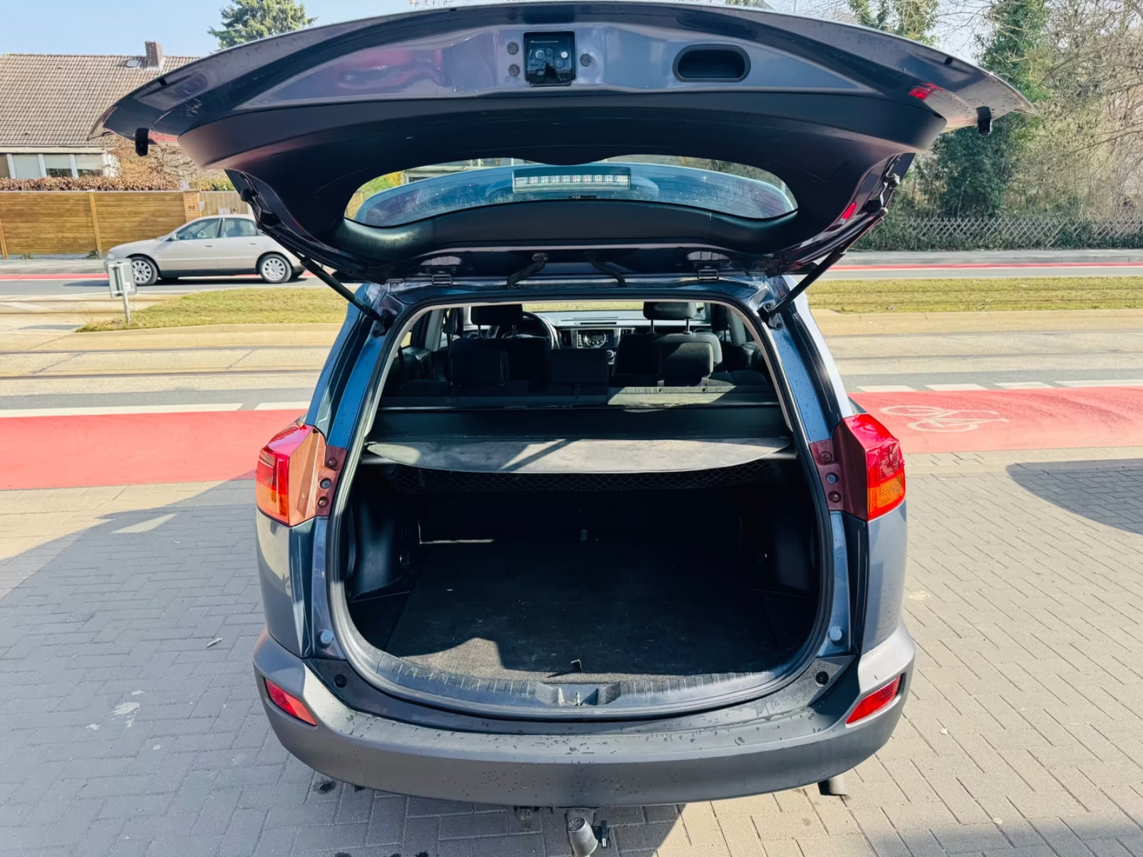 Toyota RAV4 Life 4×4 – Diesel Manuelle (2014)