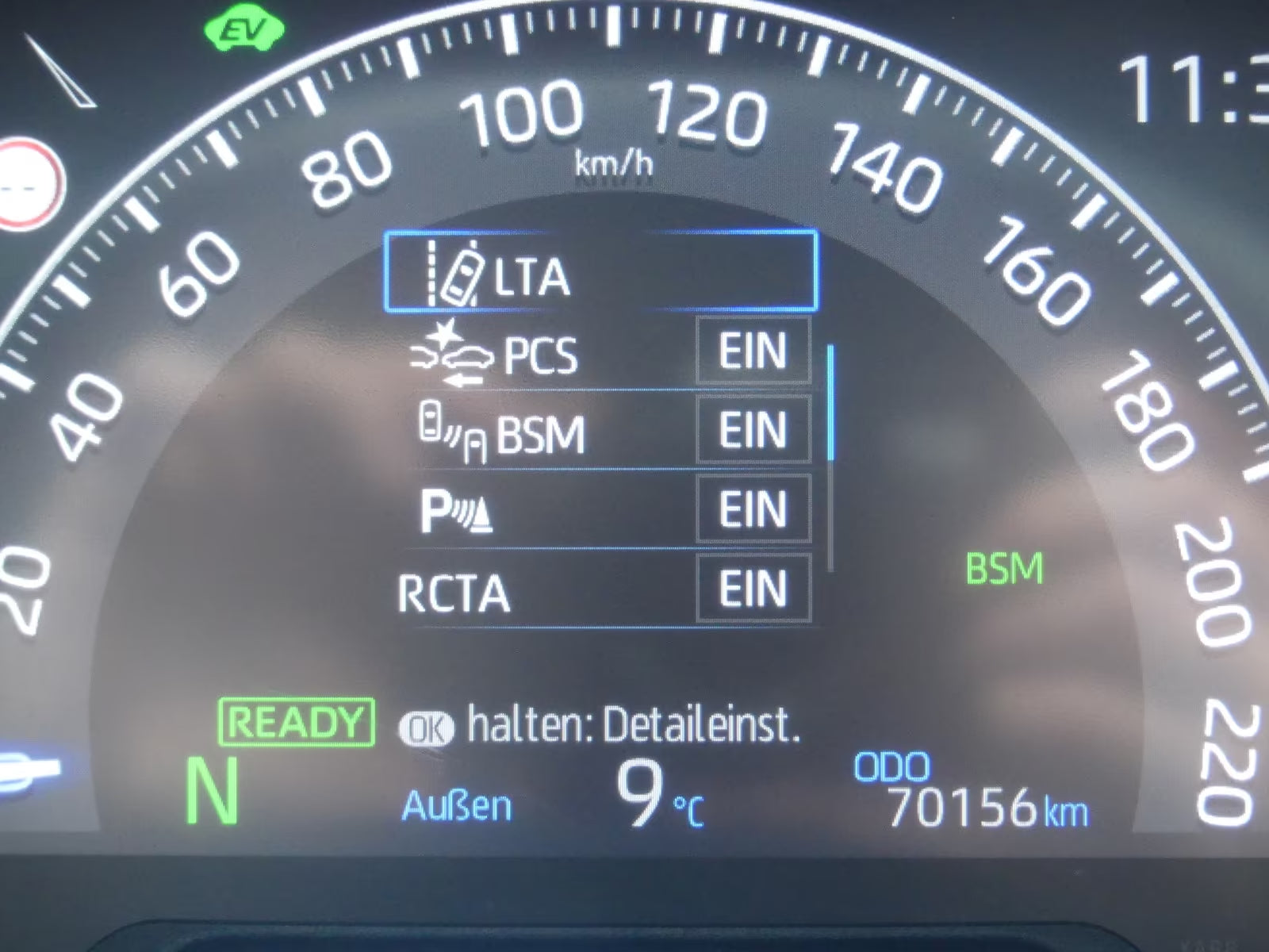 Mercedes 190 (W201) - Regular Unleaded (1990)