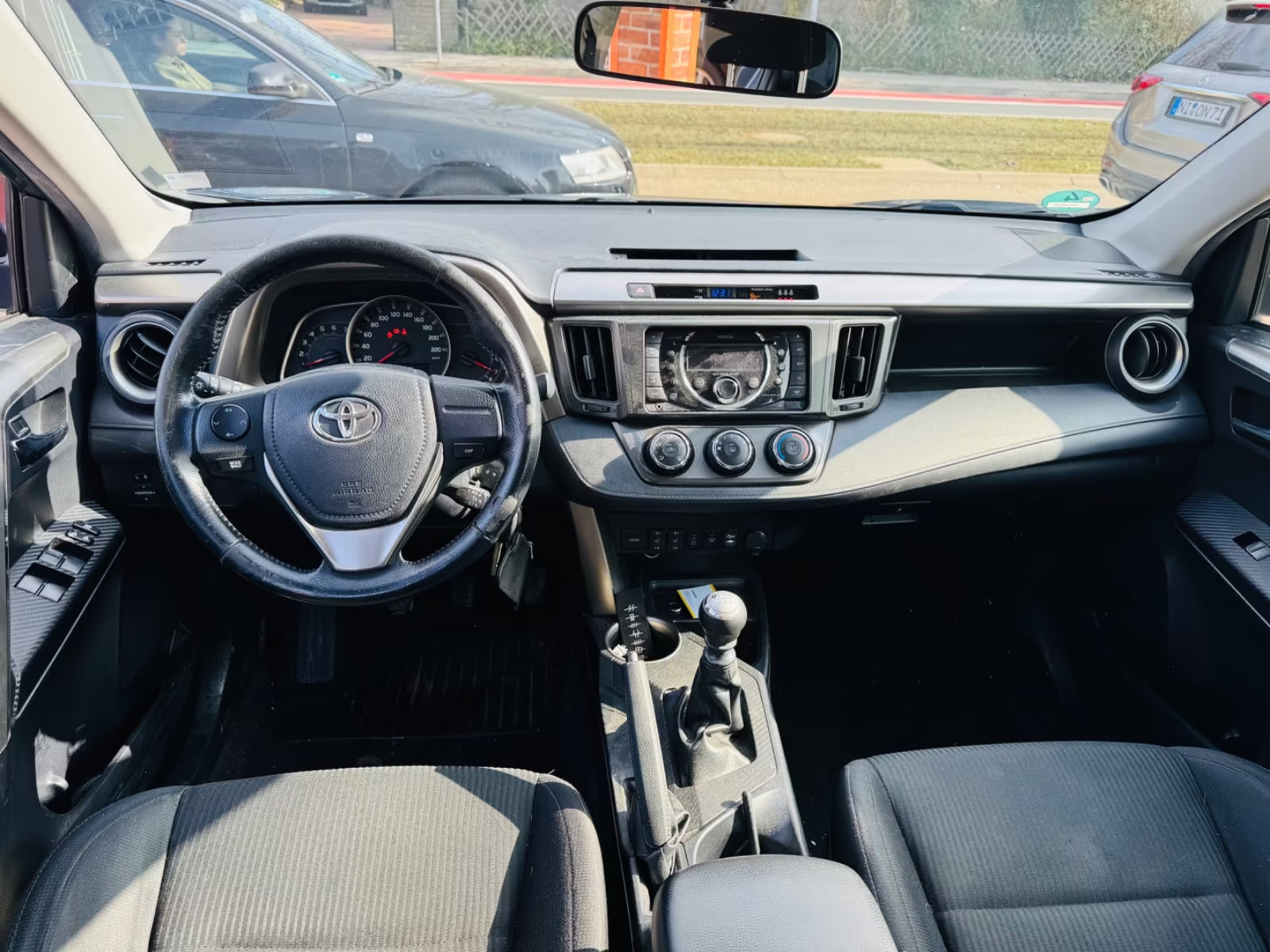 Toyota RAV4 Life 4×4 – Diesel Manuelle (2014)