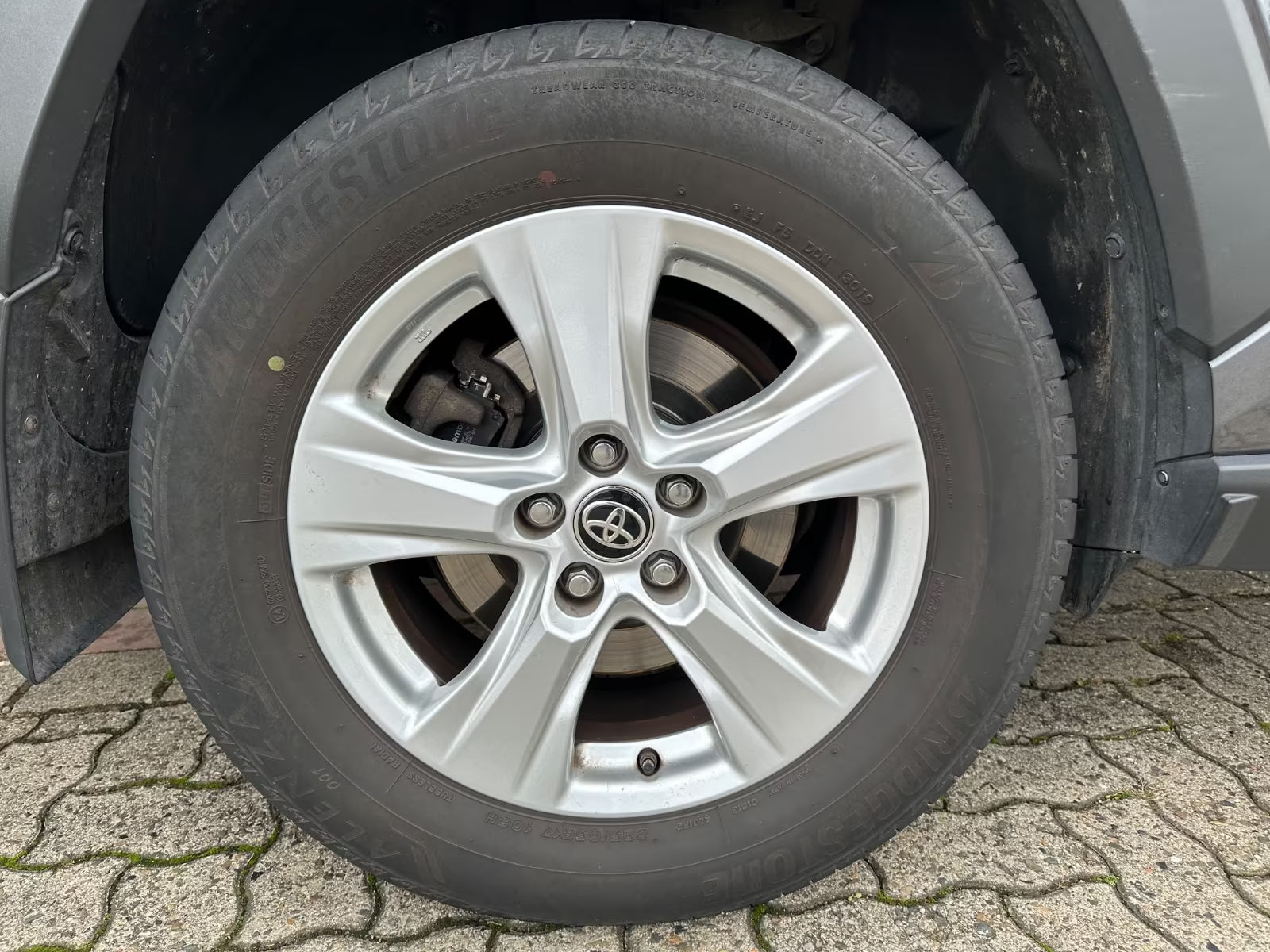 Toyota RAV4 Essence Manuelle Comfort (2019)