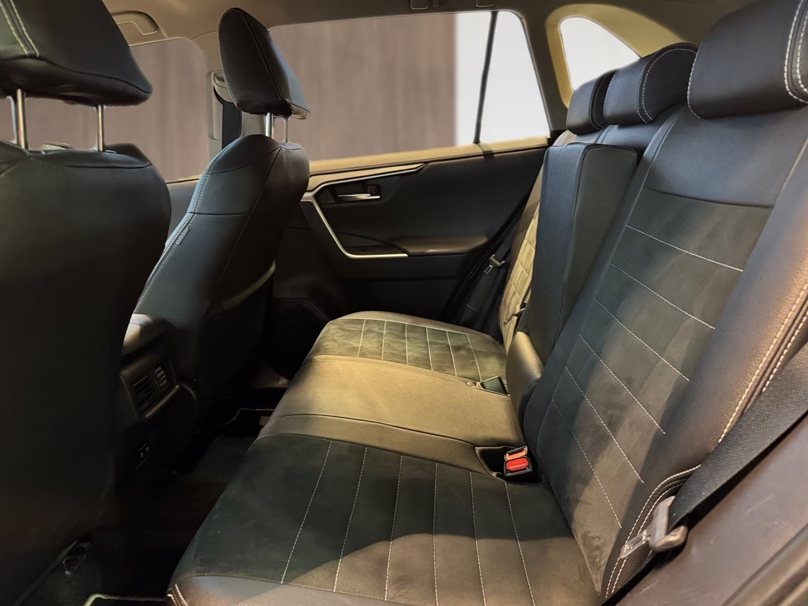 Toyota RAV4 Hybrid AWD Automatique (2020)