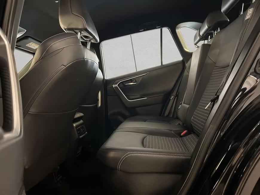 Toyota RAV4 Black Edition Hybrid Automatique (2020)