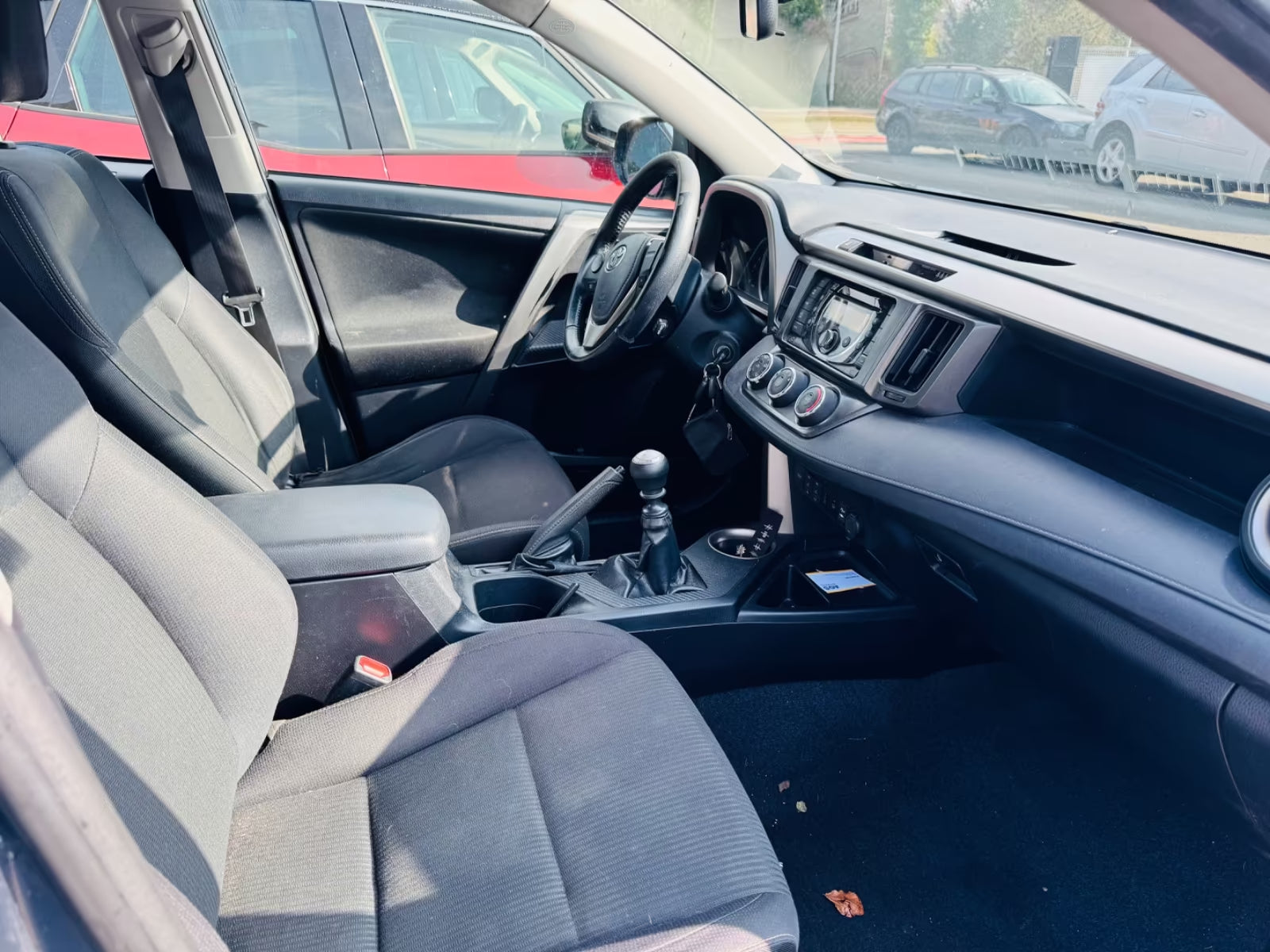 Toyota RAV4 Life 4×4 – Diesel Manuelle (2014)