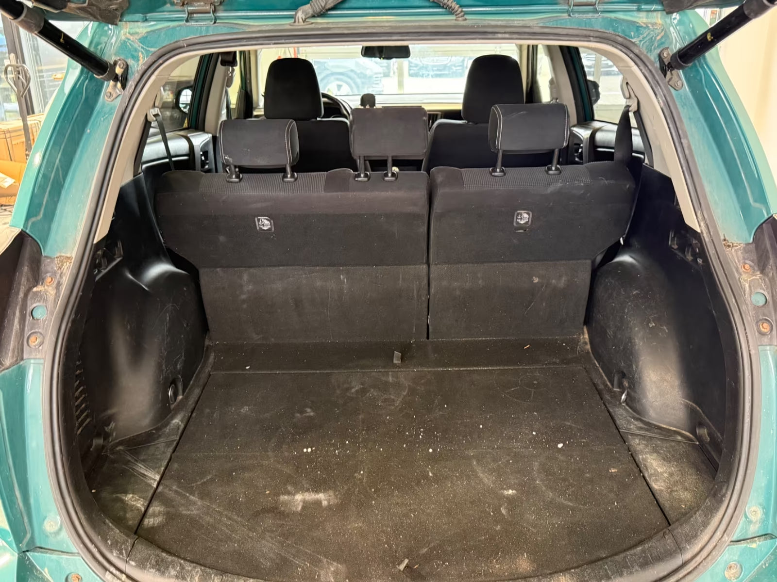 Toyota RAV4 Edition-S – Diesel Manuelle (2018)