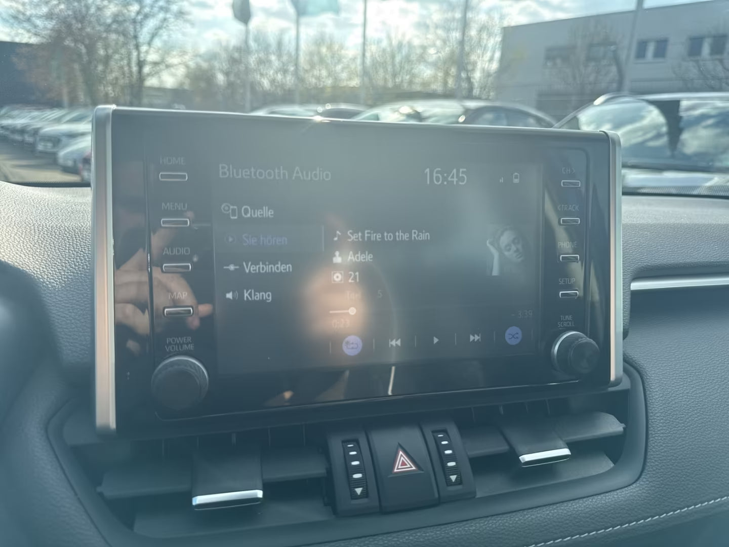 Toyota RAV4 Essence Automatique (2021)