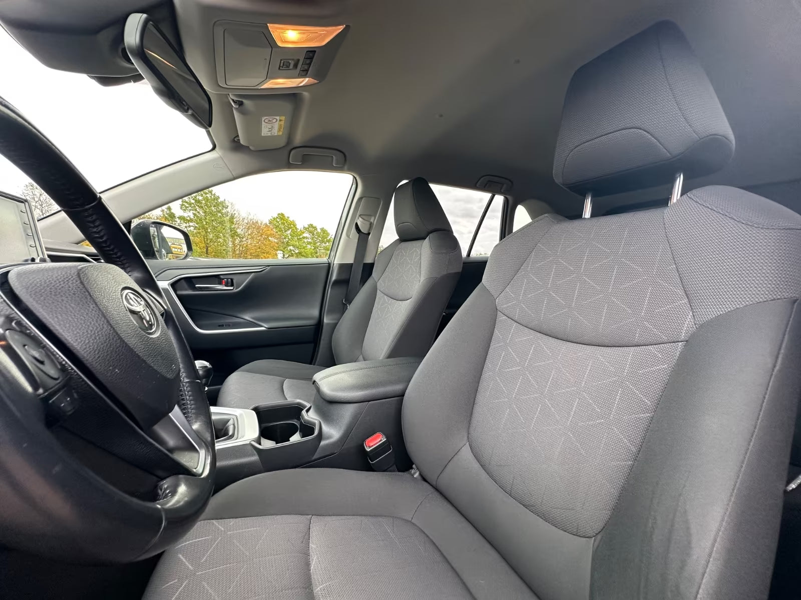 Toyota RAV4 Essence Manuelle Comfort (2019)