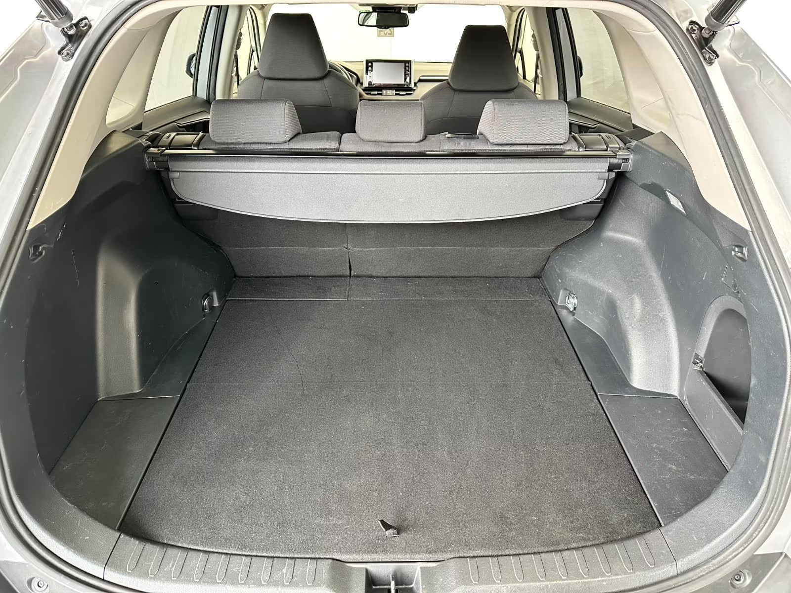 Toyota RAV4 Hybride AWD-i Automatique Dynamic Business (2021)