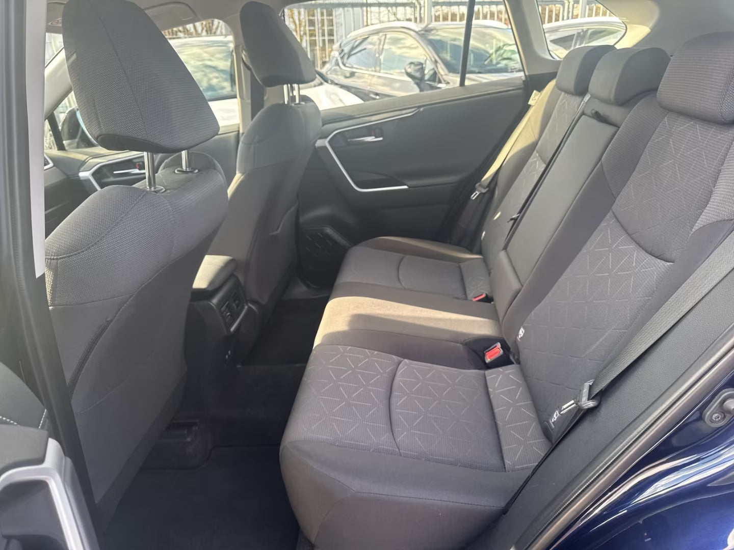 Toyota RAV4 Essence Automatique (2021)