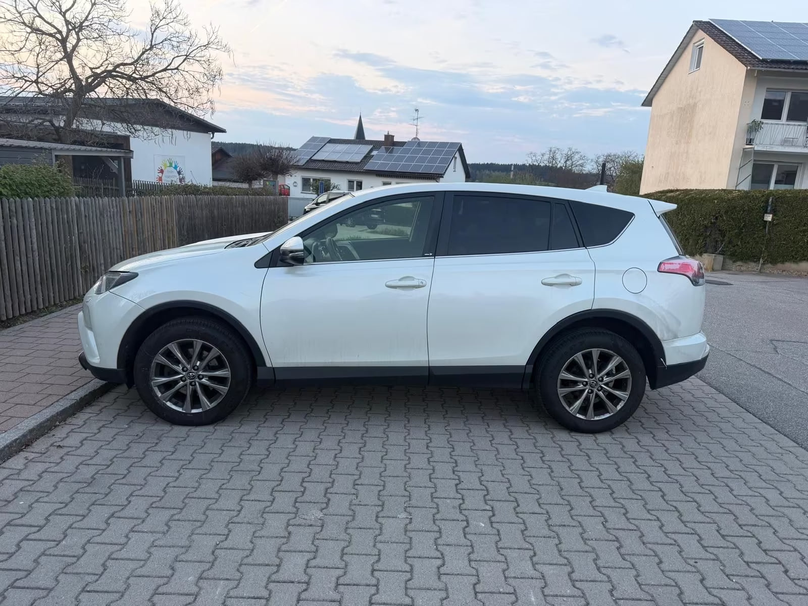 Toyota RAV4 Life 4×4 – Diesel Manuelle (2014)