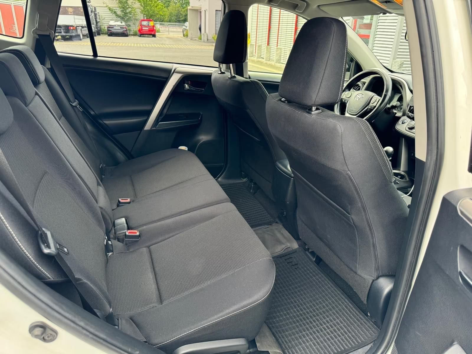 Toyota RAV4 Diesel Manuelle (2017)