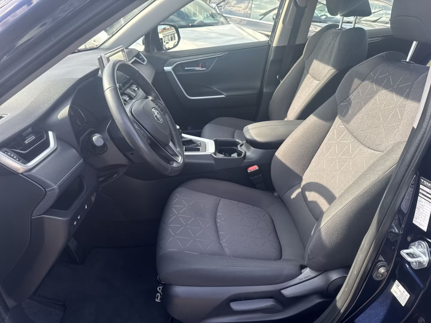 Toyota RAV4 Essence Automatique (2021)