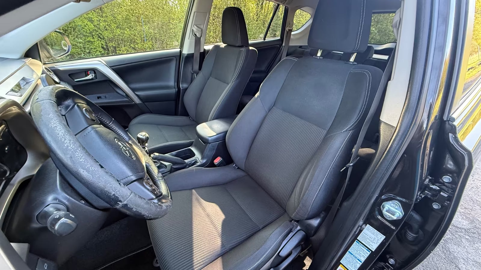 Toyota RAV4 4×4 Diesel Manuelle (2015)