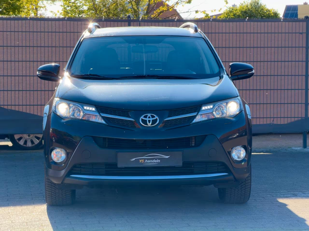 Toyota RAV4 Executive 4×4 – Diesel Manuelle (2014)