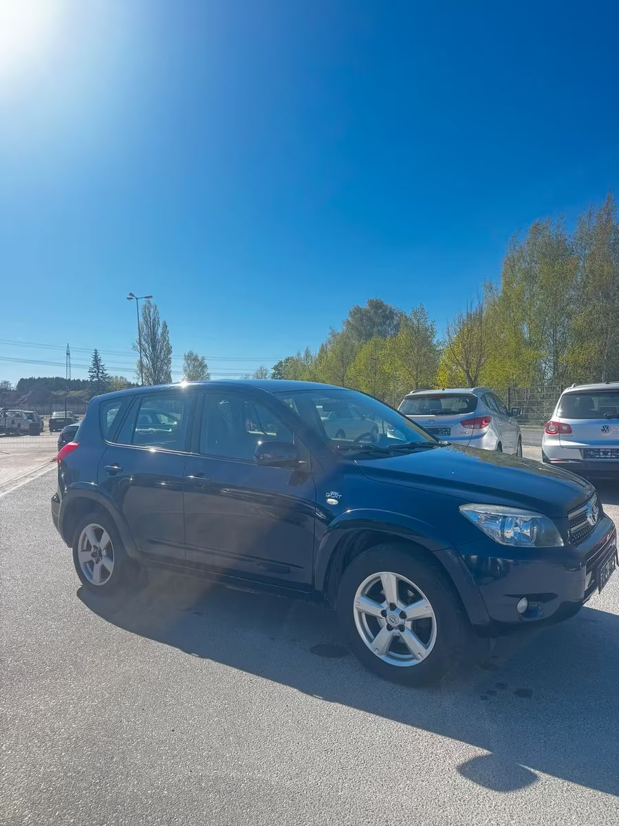 Toyota RAV4 Executive 4×4 – Diesel Manuelle