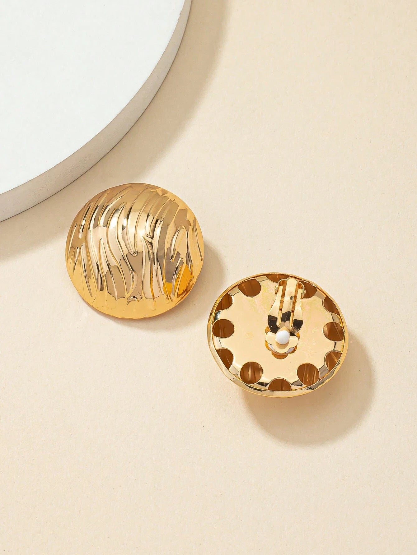 1 paire Boucles d'oreilles rondes 07