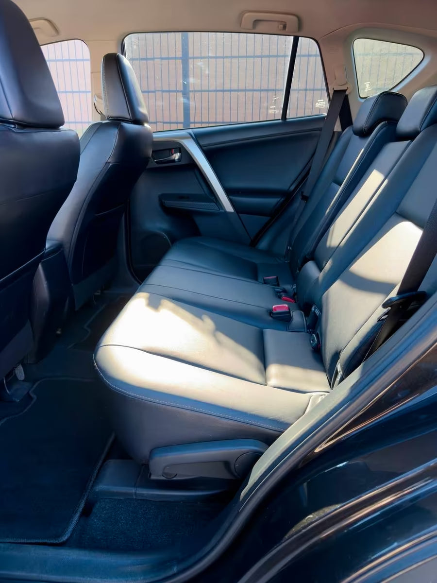 Toyota RAV4 Executive 4×4 – Diesel Manuelle (2014)