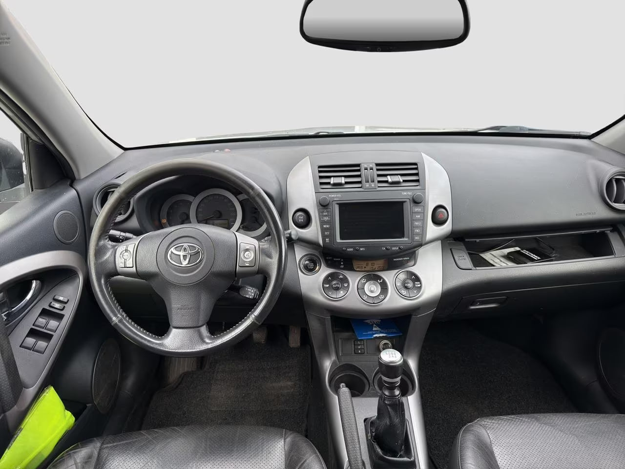 Toyota RAV4 Executive 4×4 – Diesel Manuelle