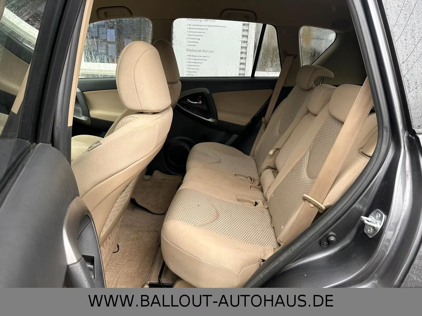 Toyota RAV4 Executive 4×4 – Diesel Automatique