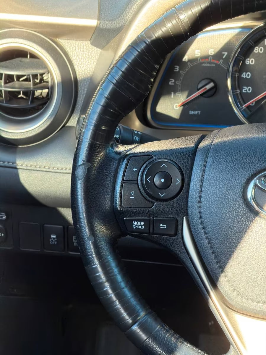 Toyota RAV4 Executive 4×4 – Diesel Manuelle (2014)