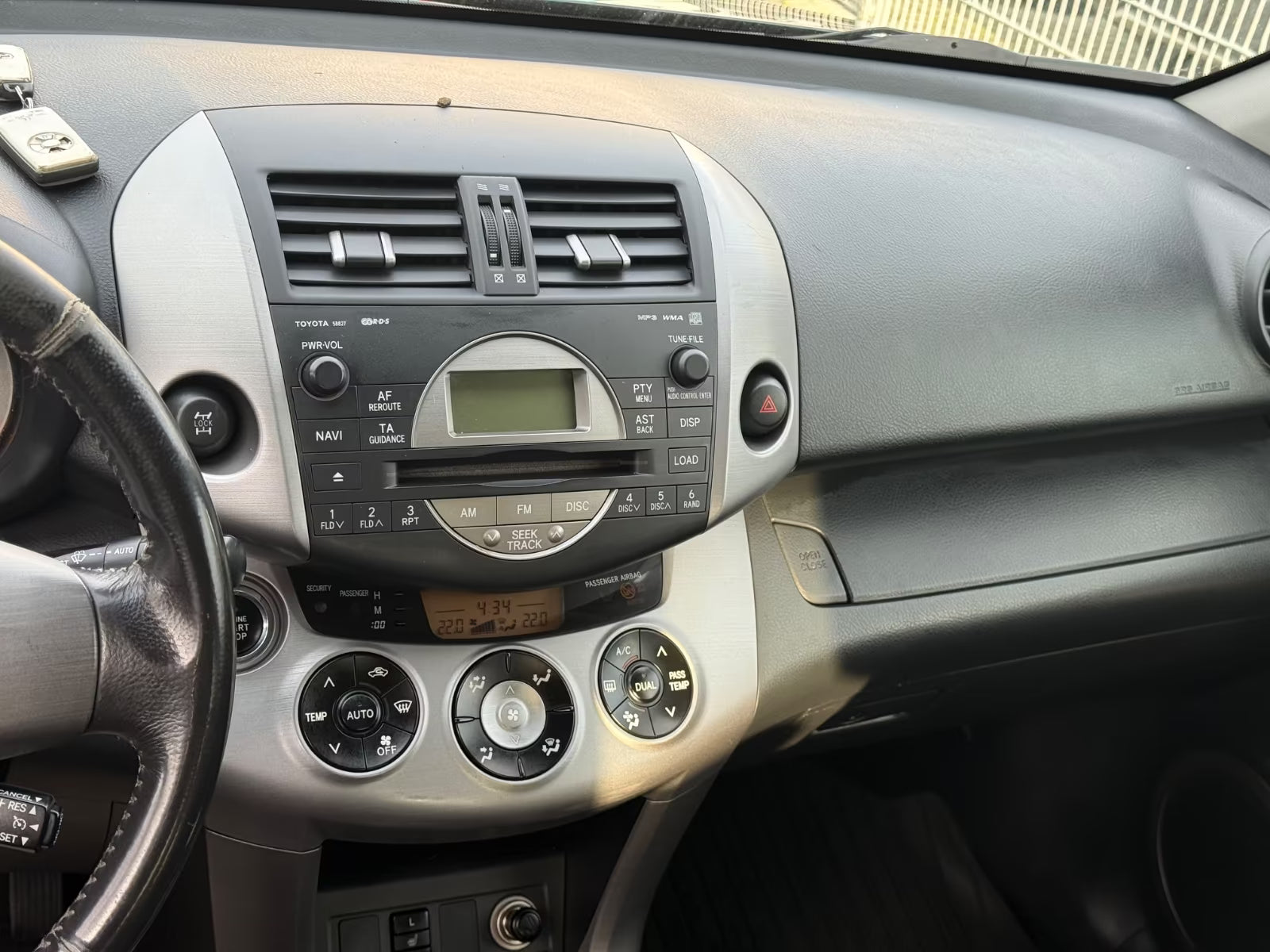 Toyota RAV4 Exécutive 4×4 – Diesel Manuelle