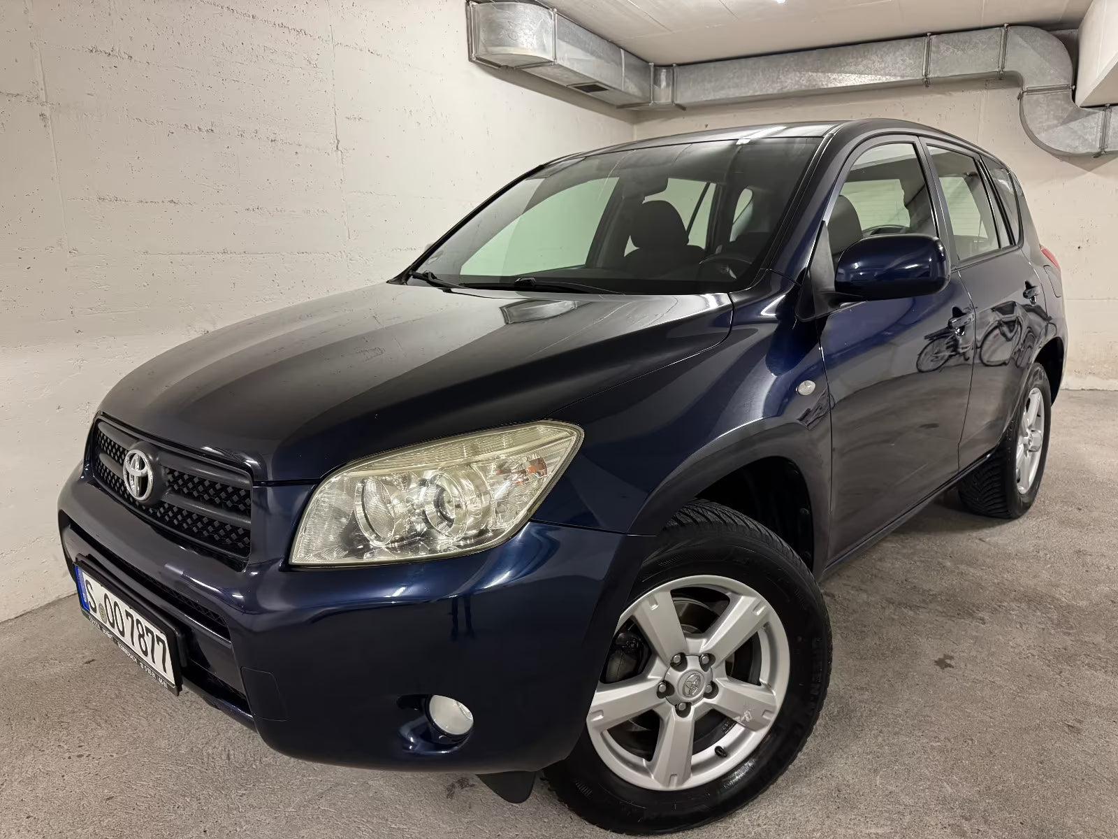 Toyota RAV4 Sol 4×4 – Essence Manuelle