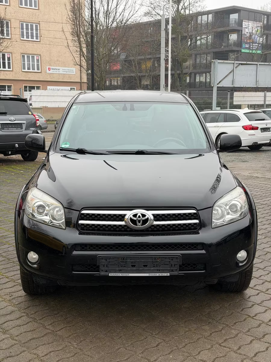 Toyota RAV4 Executive 4×4 – Diesel Manuelle