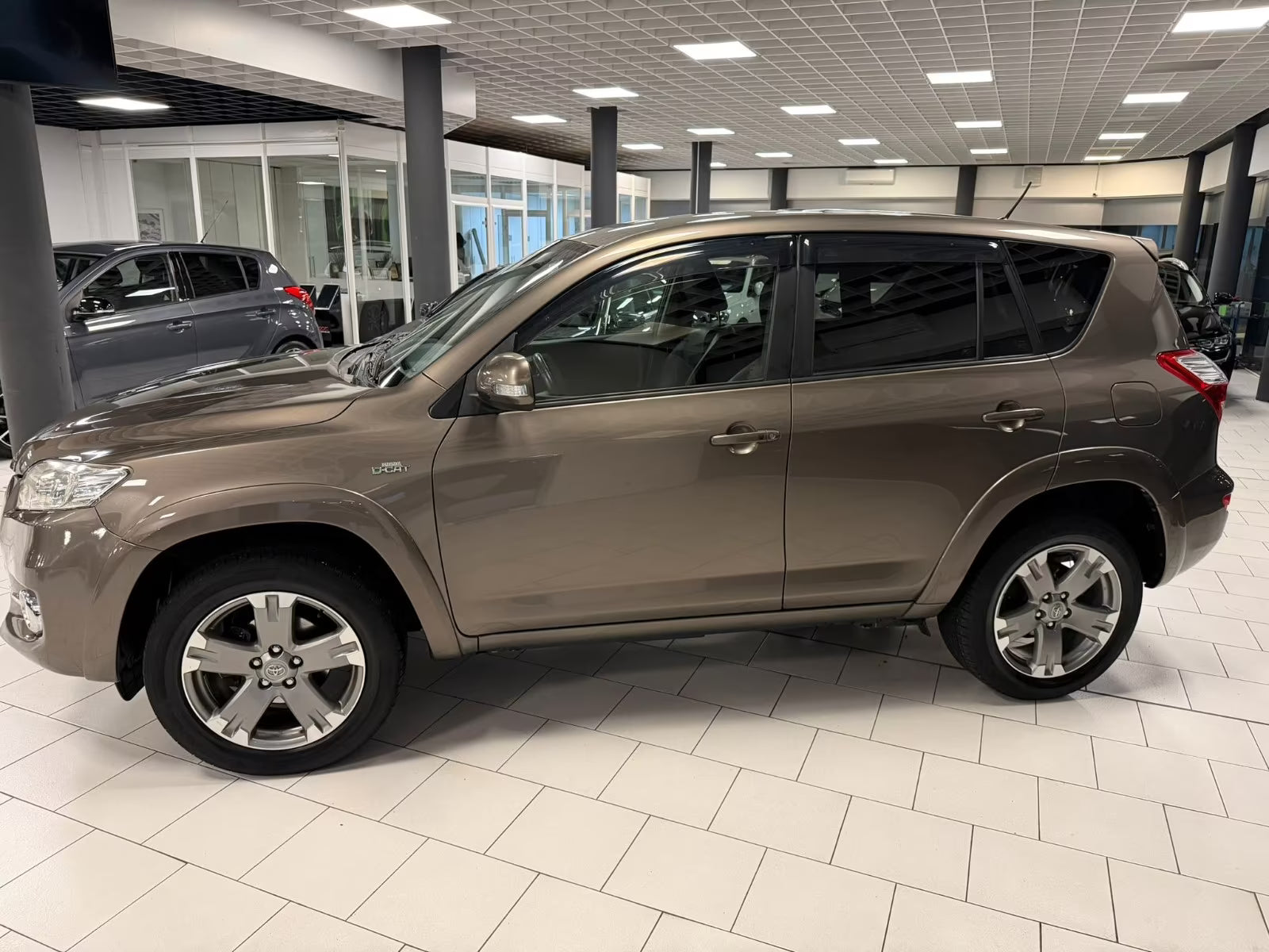 Toyota RAV4 Executive 4×4 – Diesel Automatique