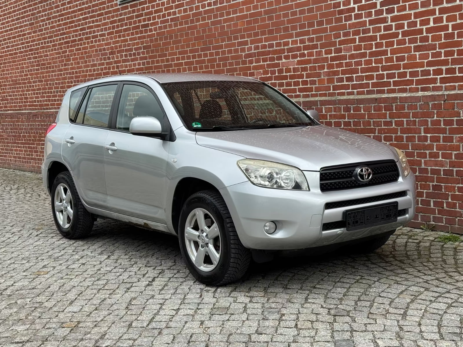 Toyota RAV4 Cross Sport 4×4 – Essence Manuelle