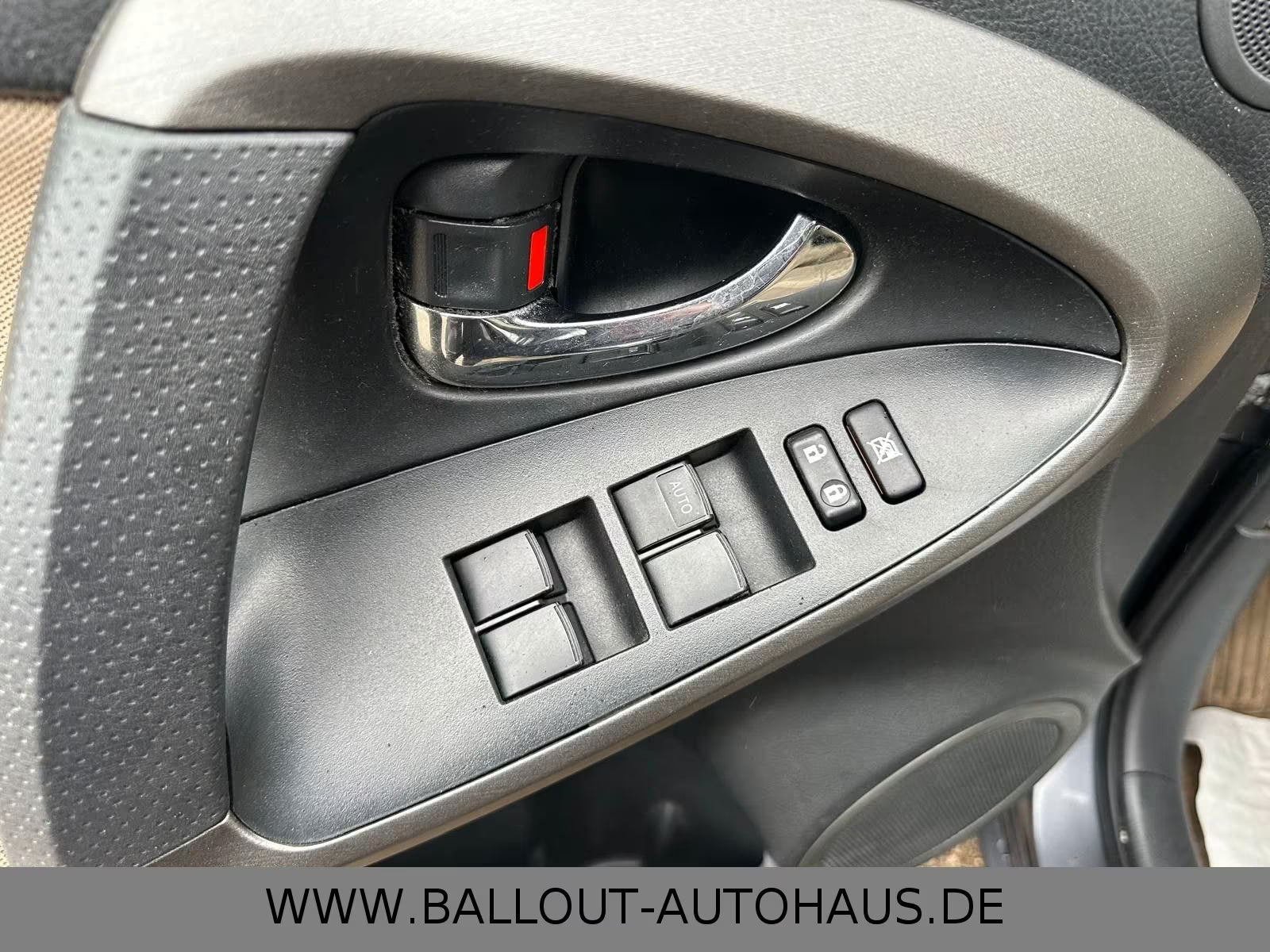 Toyota RAV4 Executive 4×4 – Diesel Automatique