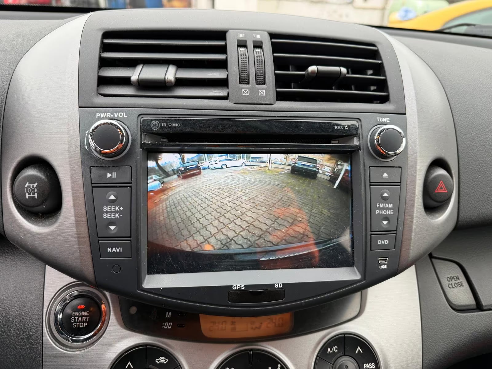 Toyota RAV4 Executive 4×4 – Diesel Manuelle
