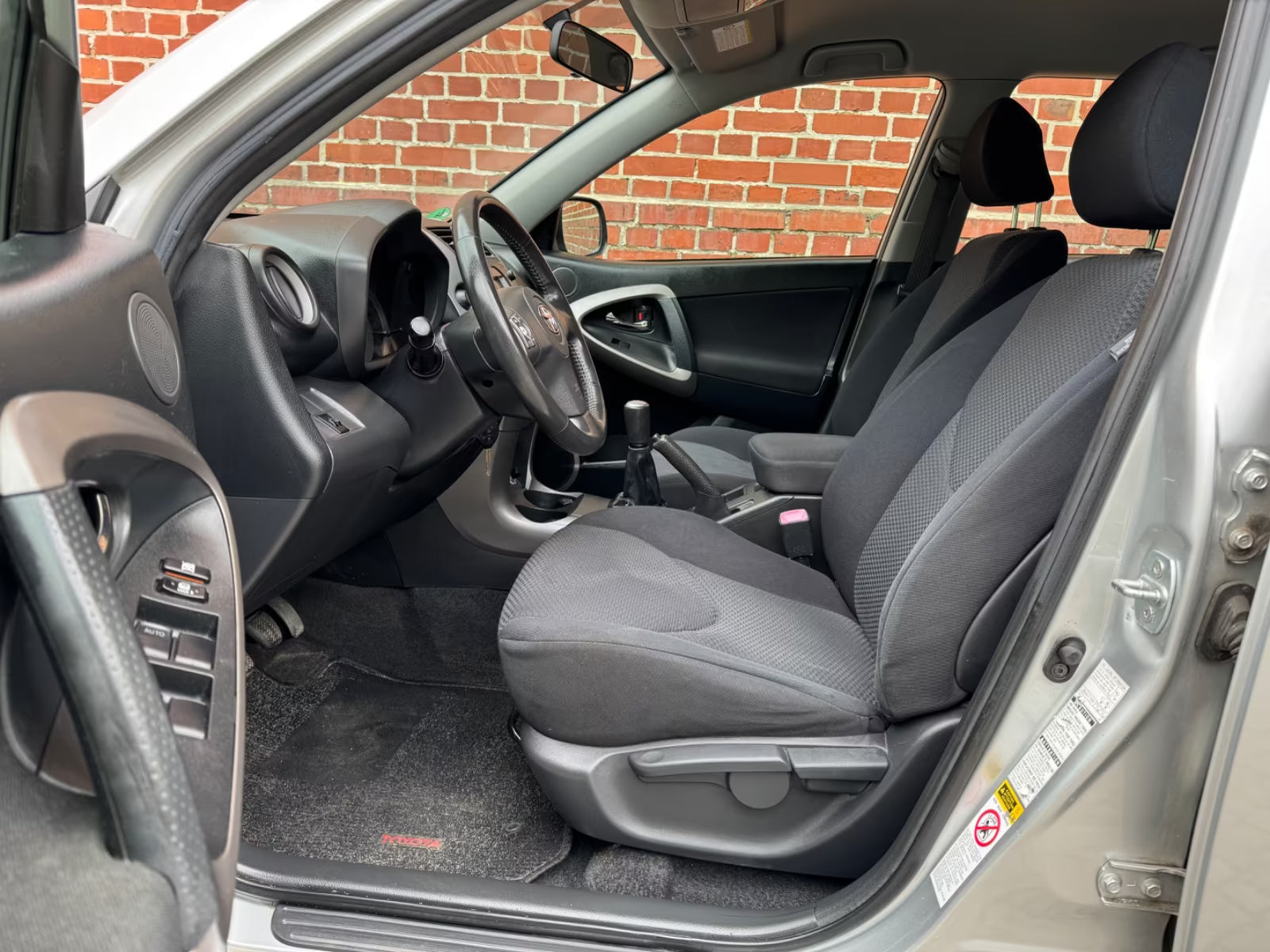 Toyota RAV4 Cross Sport 4×4 – Essence Manuelle