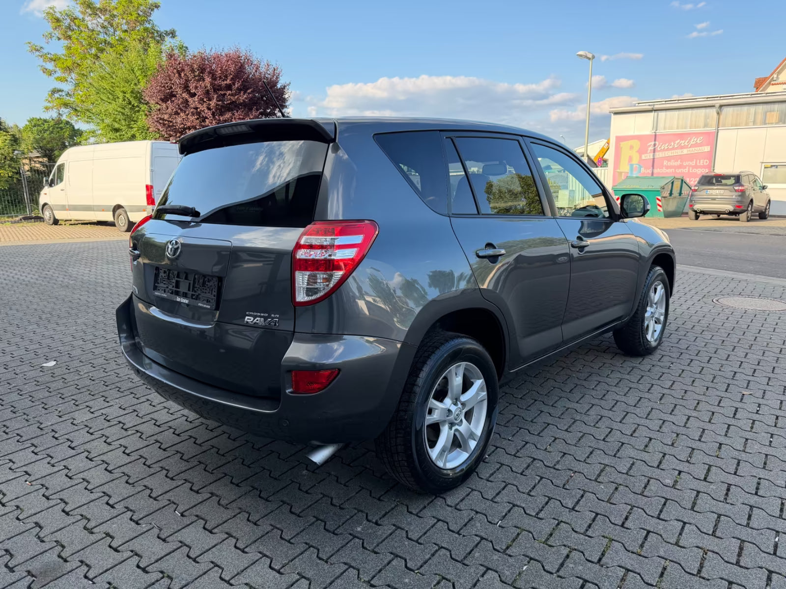 Toyota RAV4 Exécutive 4×4 – Diesel Manuelle