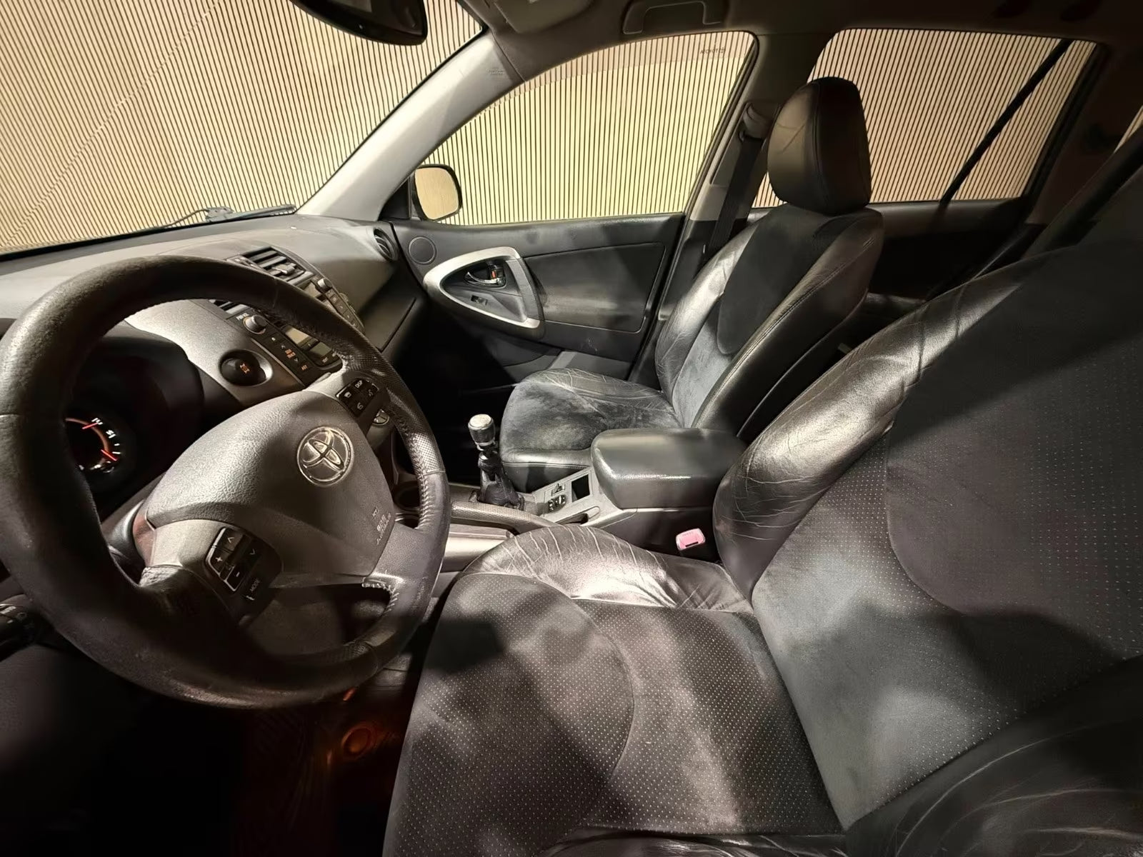 Toyota RAV4 Life 4×4 – Diesel Manuelle