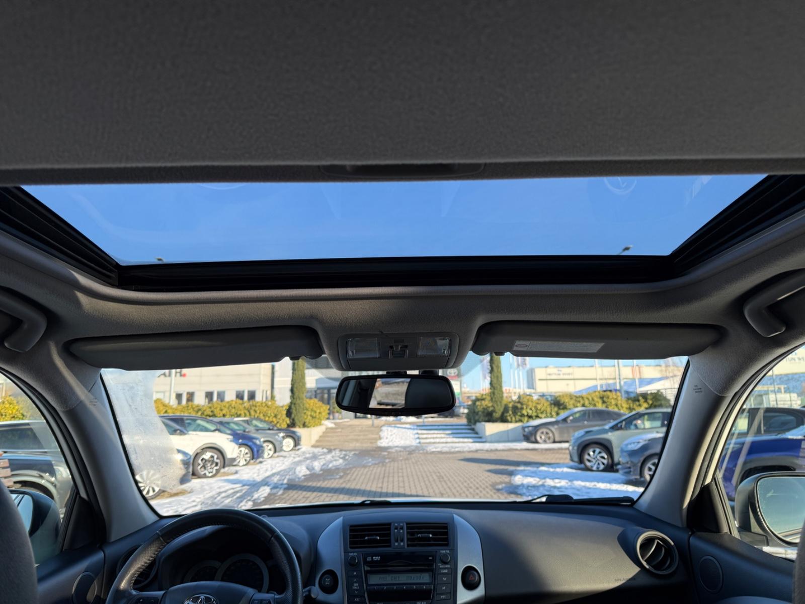 Toyota RAV4 Life 4×4 – Diesel Automatique