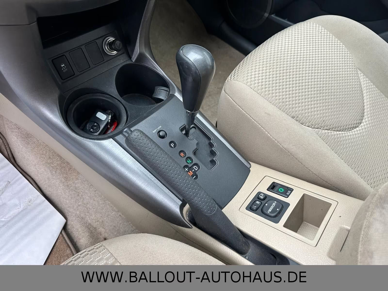 Toyota RAV4 Executive 4×4 – Diesel Automatique