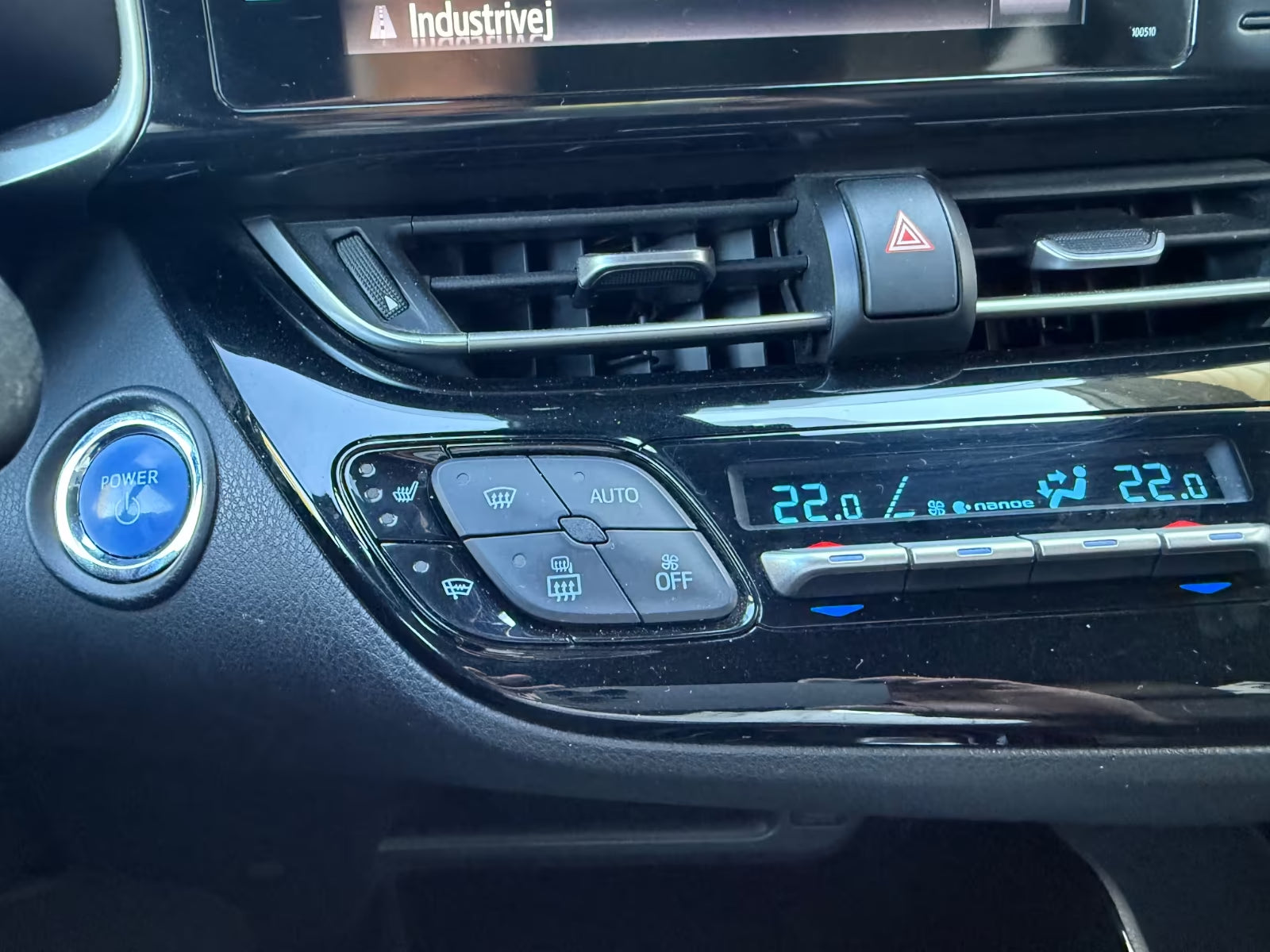 Toyota Corolla Hybrid Flow Automatique (2017)