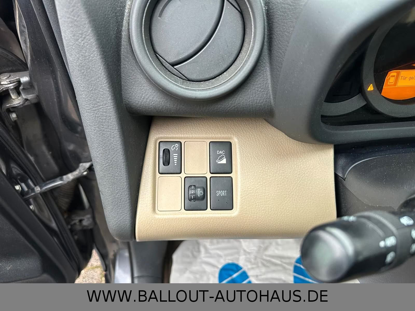 Toyota RAV4 Executive 4×4 – Diesel Automatique