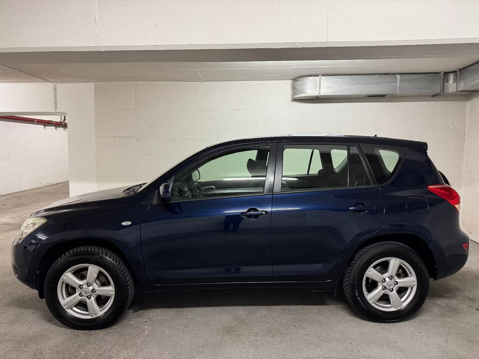 Toyota RAV4 Sol 4×4 – Essence Manuelle