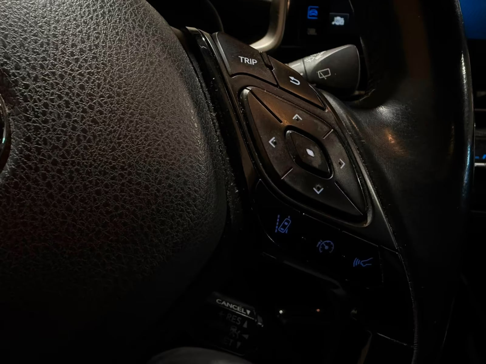 Toyota C-HR 1.2 Turbo Essence Manuelle (2017)