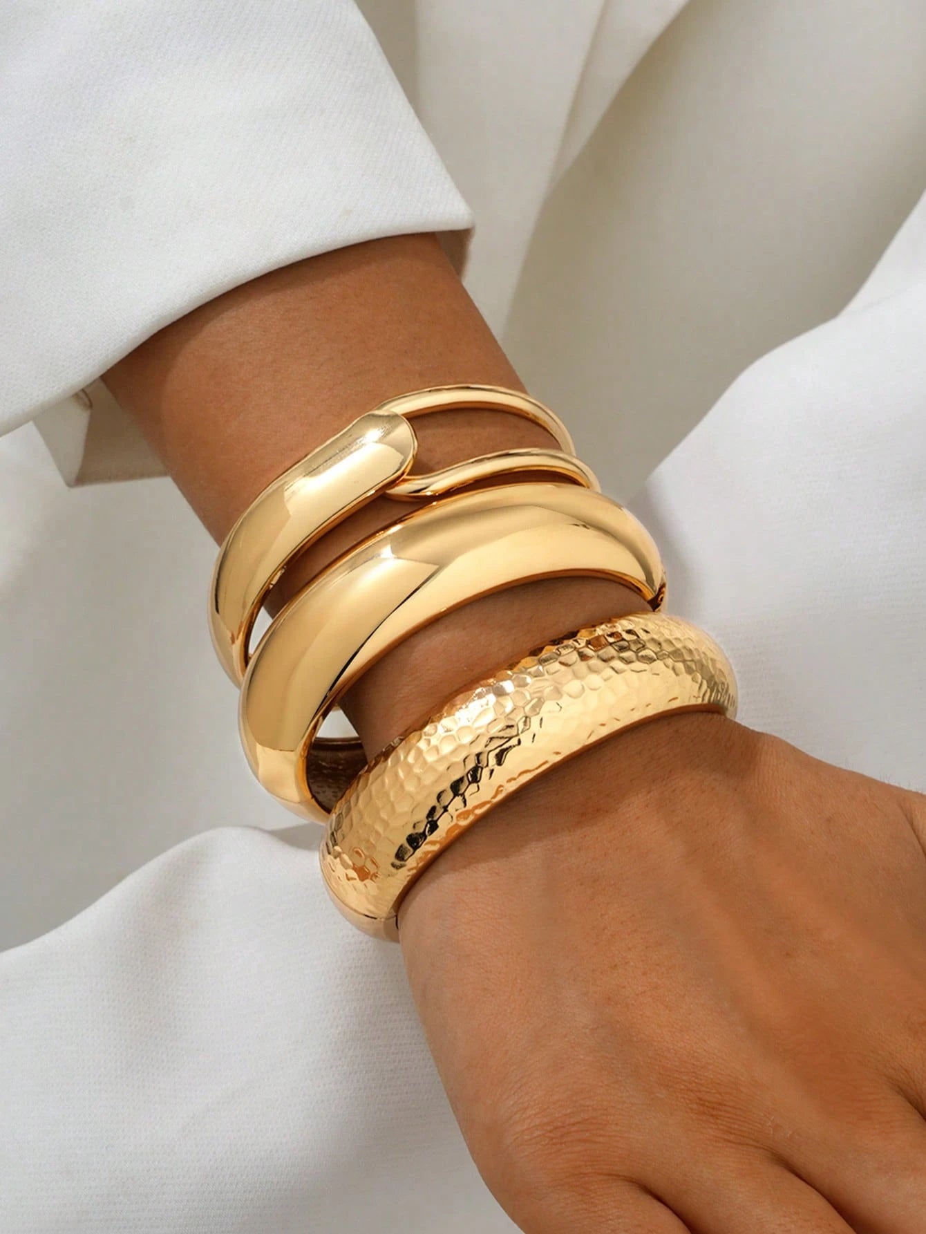 1 set de bracelets manchette en métal 06