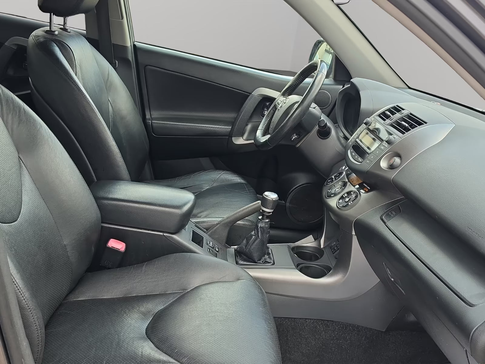 Toyota RAV4 Executive 4×4 – Diesel