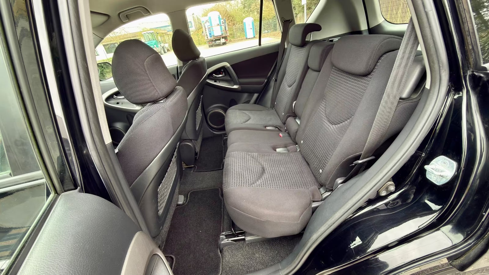 Toyota RAV4 Sol 4×4 – Diesel Manuelle