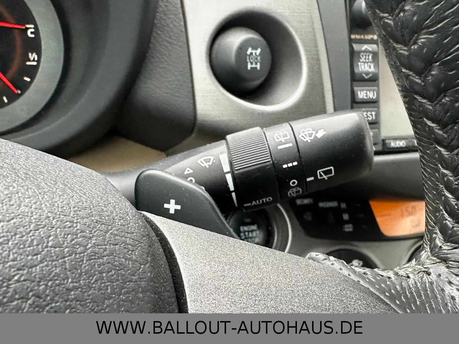 Toyota RAV4 Executive 4×4 – Diesel Automatique