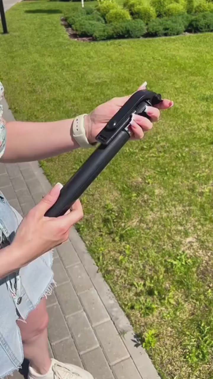 Load video: Perche à selfie sans fil 07